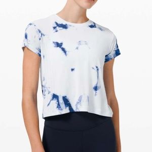 NWOT - Lululemon Train to Be Short Sleeve *Shibori